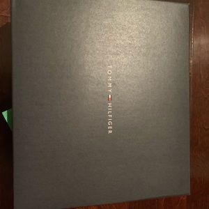 Tommy Hilfiger Women’s Size 6 boots